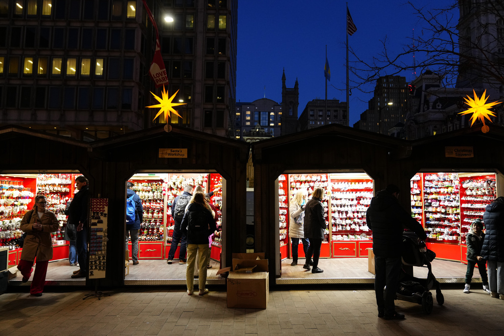 Americans ramped up spending during the holidays despite some financial anxiety and higher costs | News, Sports, Jobs - Vimarsana News